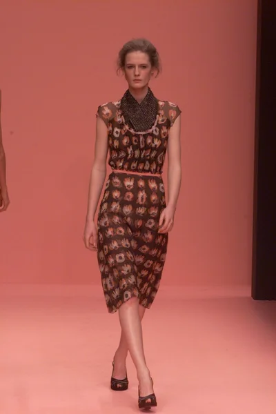 Look 60